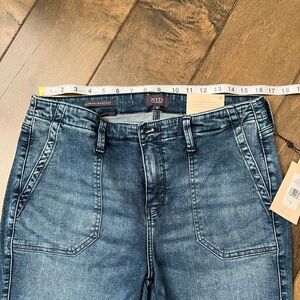 NYDJ Women’s Dark Blue Relaxed Jeans NWT